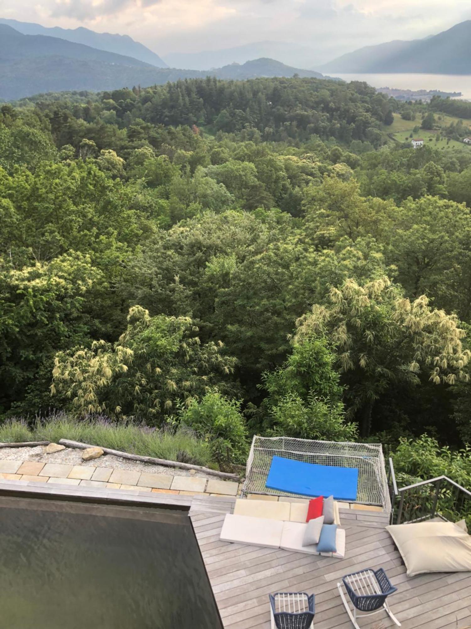 Agriturismo Voeuja Lago Maggiore Luino Bagian luar foto