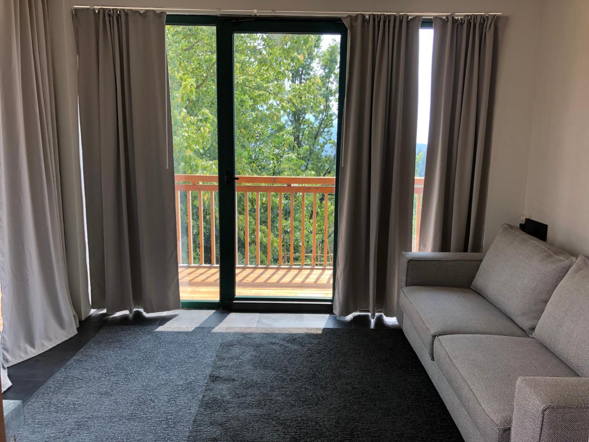 Agriturismo Voeuja Lago Maggiore Luino Bagian luar foto
